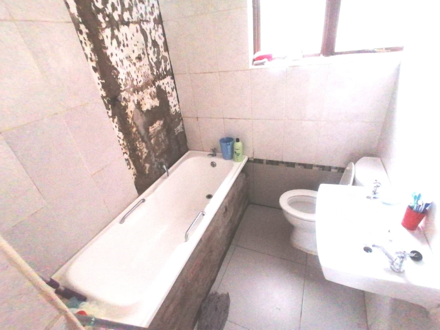 5 Bedroom Property for Sale in Northpine Western Cape